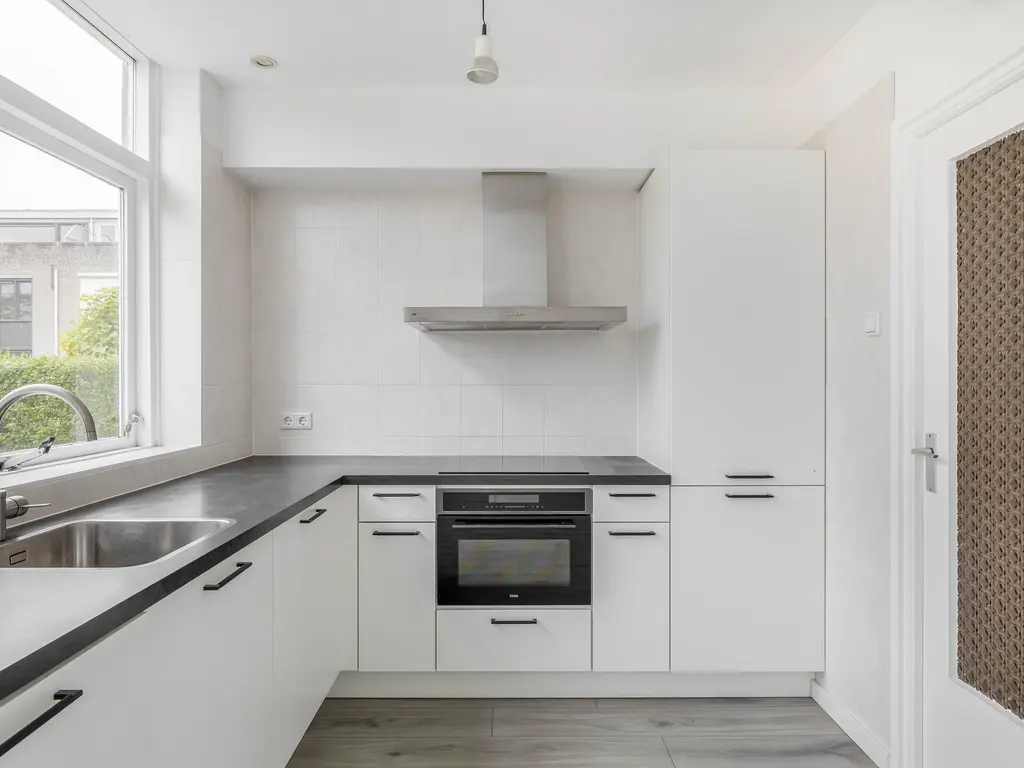 Jan van Galenstraat 2, SPIJKENISSE