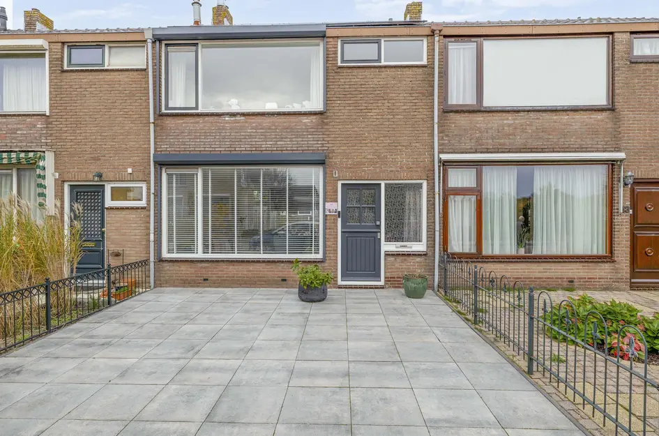 Mr G Groen van Prinstererlaan 11