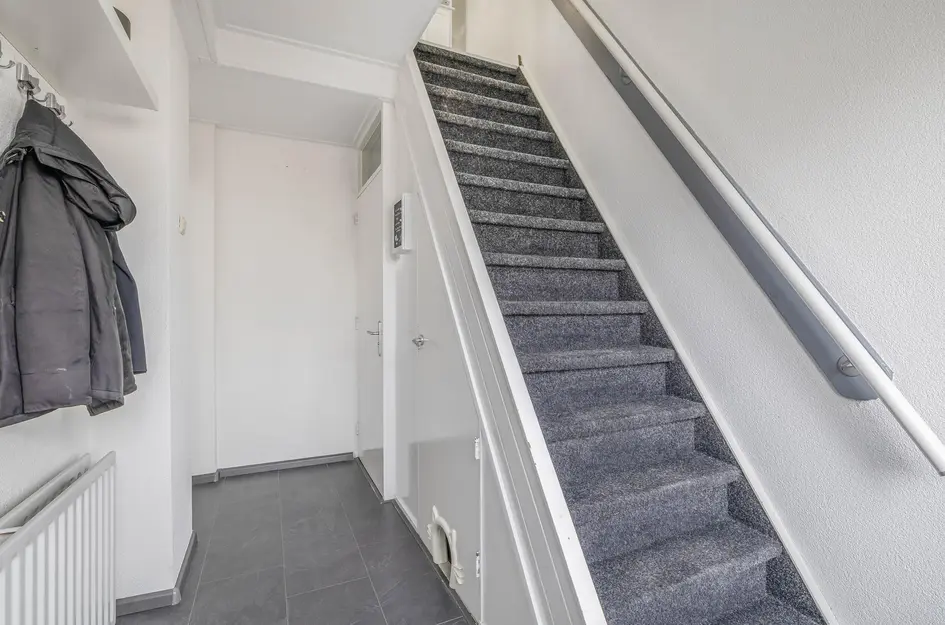 Mr G Groen van Prinstererlaan 11