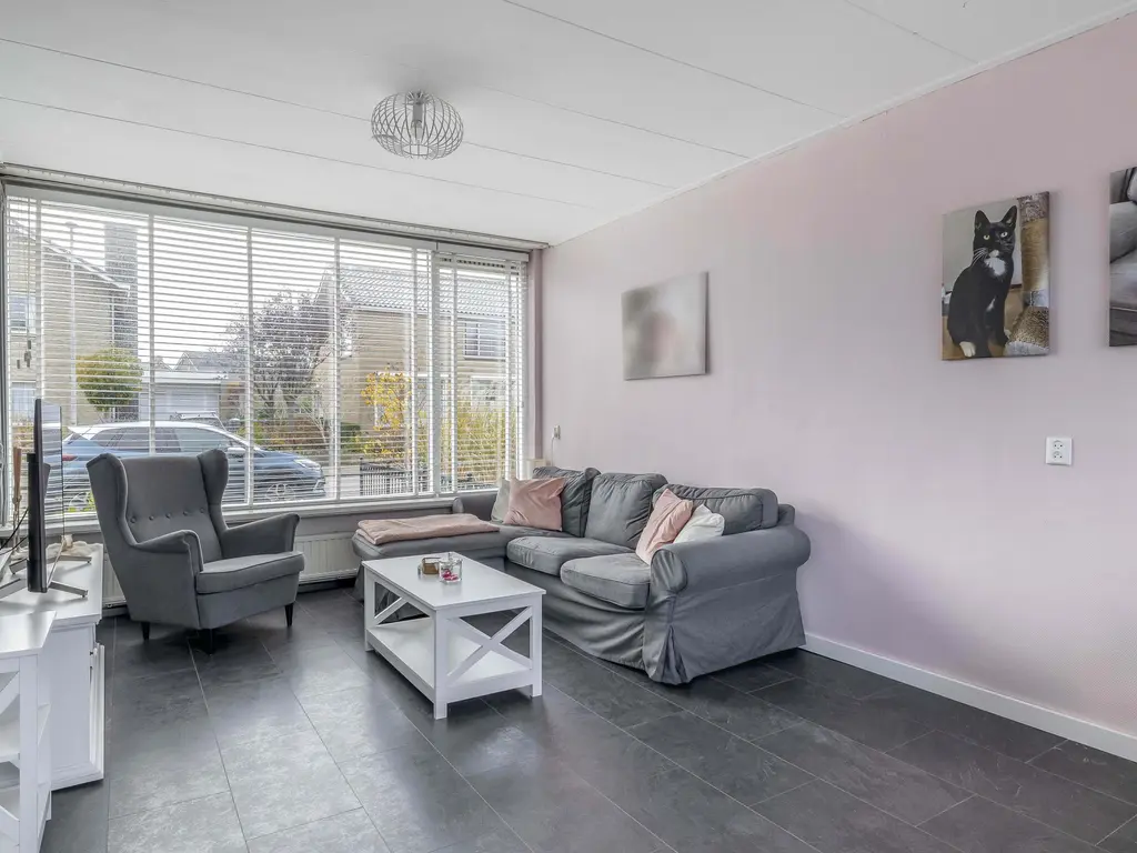 Mr G Groen van Prinstererlaan 11, ZUIDLAND