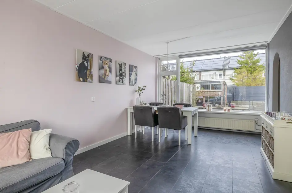 Mr G Groen van Prinstererlaan 11