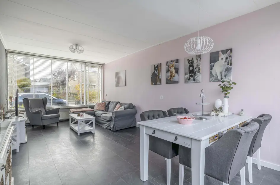 Mr G Groen van Prinstererlaan 11