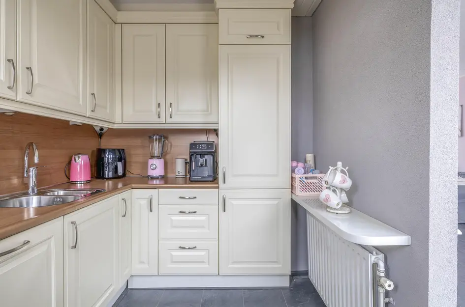 Mr G Groen van Prinstererlaan 11