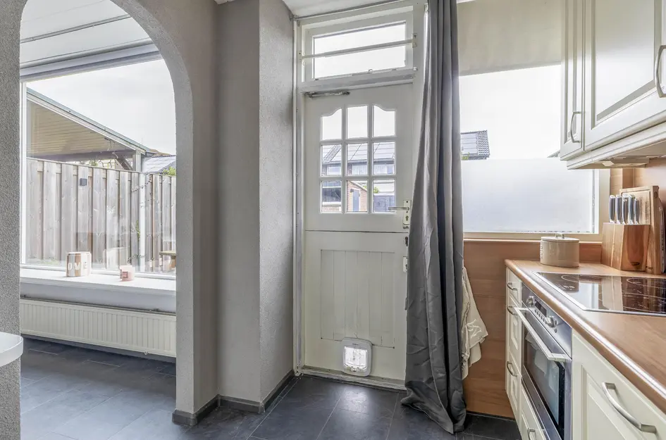 Mr G Groen van Prinstererlaan 11