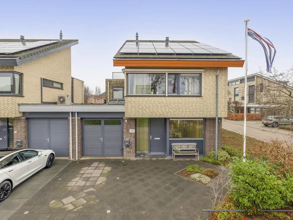 Bachlaan 79A, OUD-BEIJERLAND