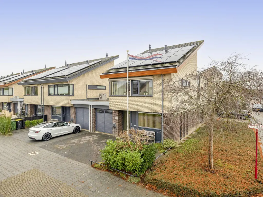 Bachlaan 79A, OUD-BEIJERLAND