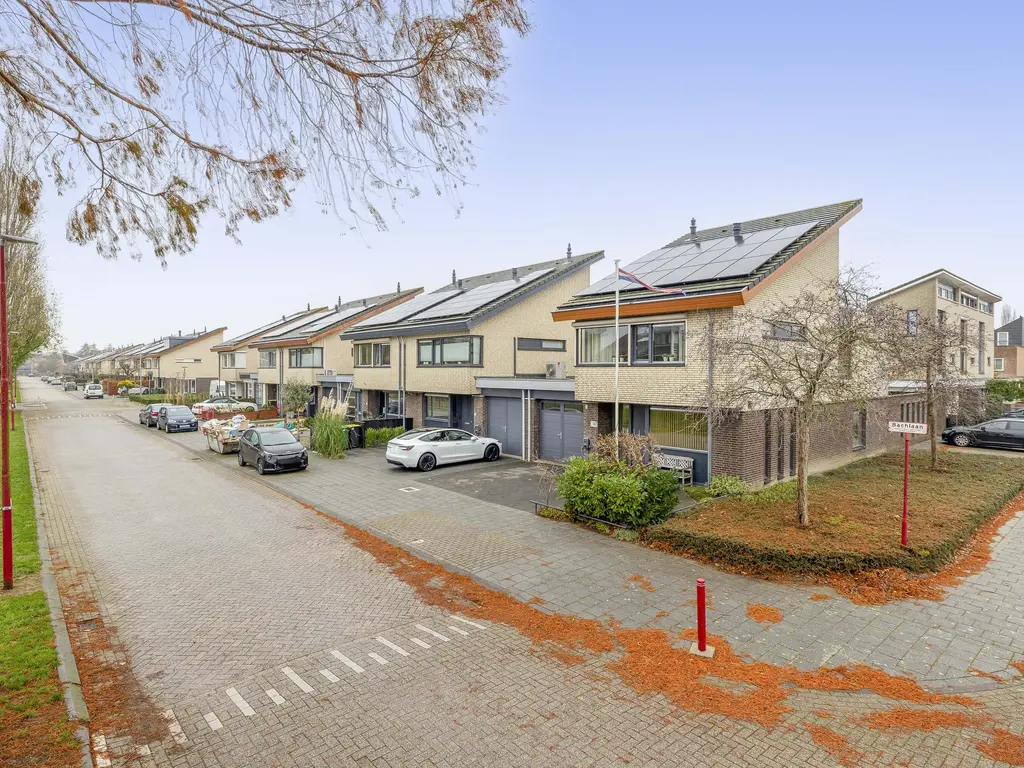 Bachlaan 79A, OUD-BEIJERLAND