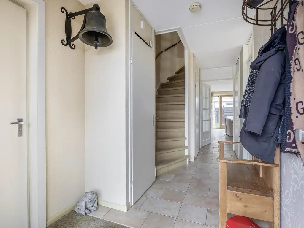 Bachlaan 79A, OUD-BEIJERLAND