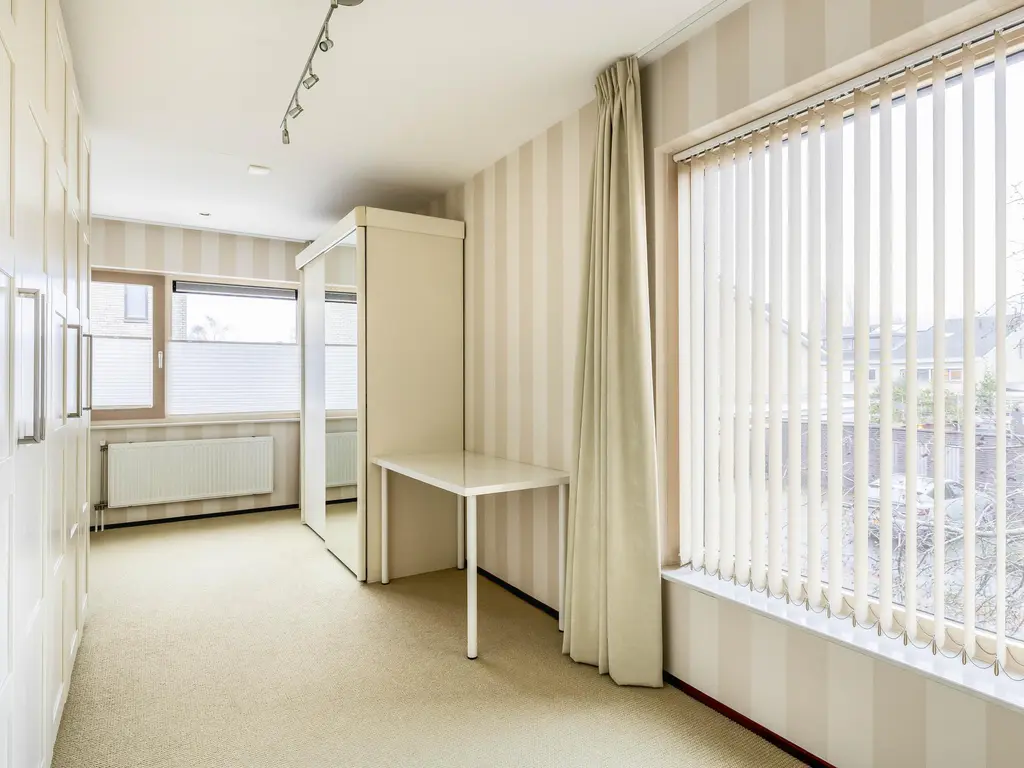 Bachlaan 79A, OUD-BEIJERLAND