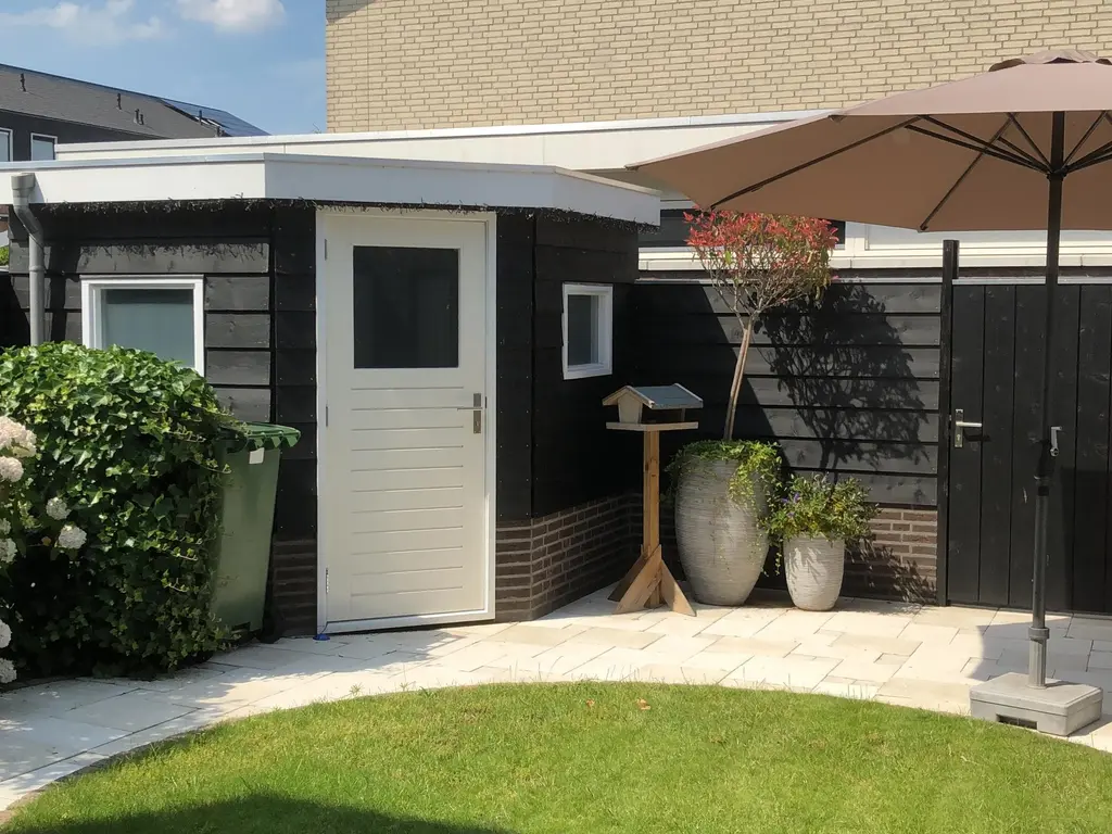 Bachlaan 79A, OUD-BEIJERLAND