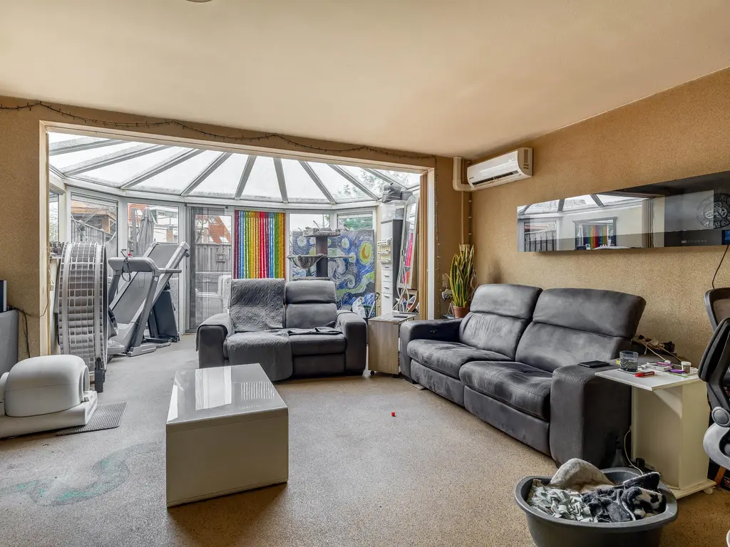 Raaigras 25, SPIJKENISSE