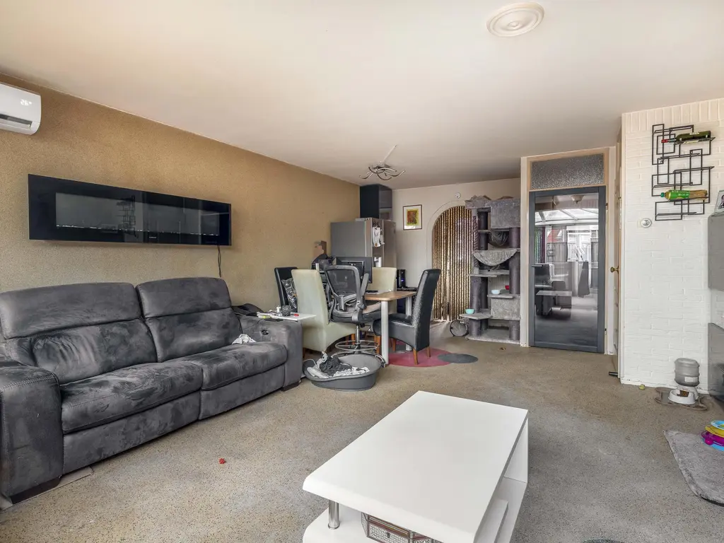 Raaigras 25, SPIJKENISSE