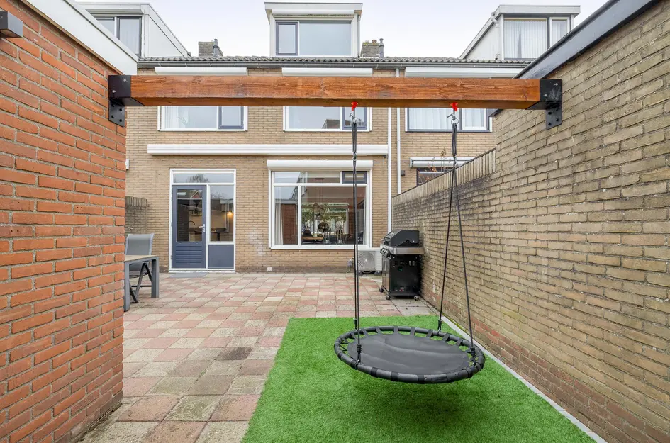 Ridder van Dorpstraat 23