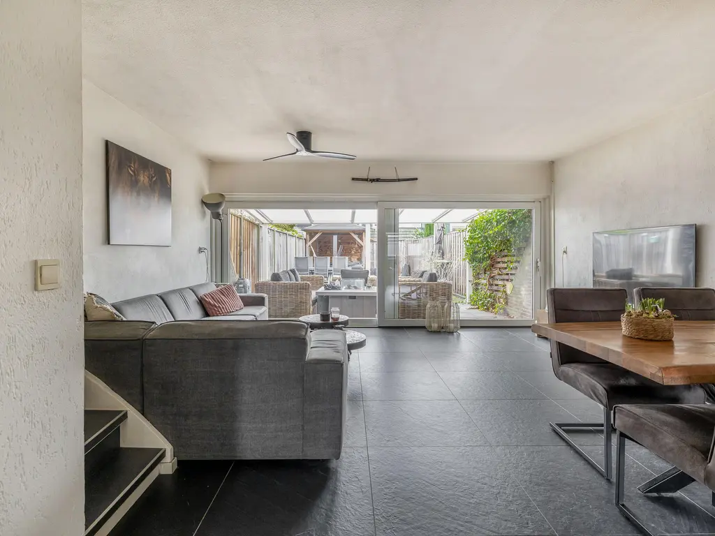 Slakkenveen 293, SPIJKENISSE