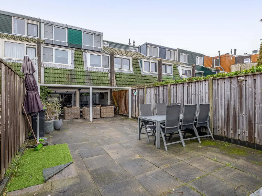 Slakkenveen 293, SPIJKENISSE