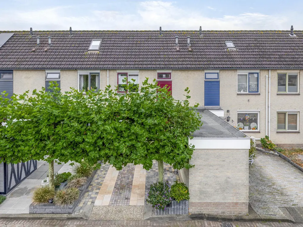 Irenestraat 10, ZWARTEWAAL