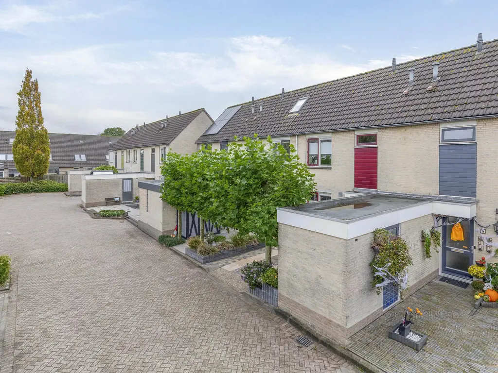 Irenestraat 10, ZWARTEWAAL