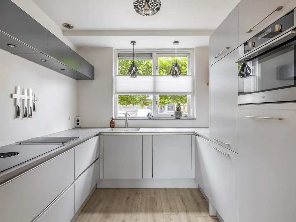 Irenestraat 10, ZWARTEWAAL