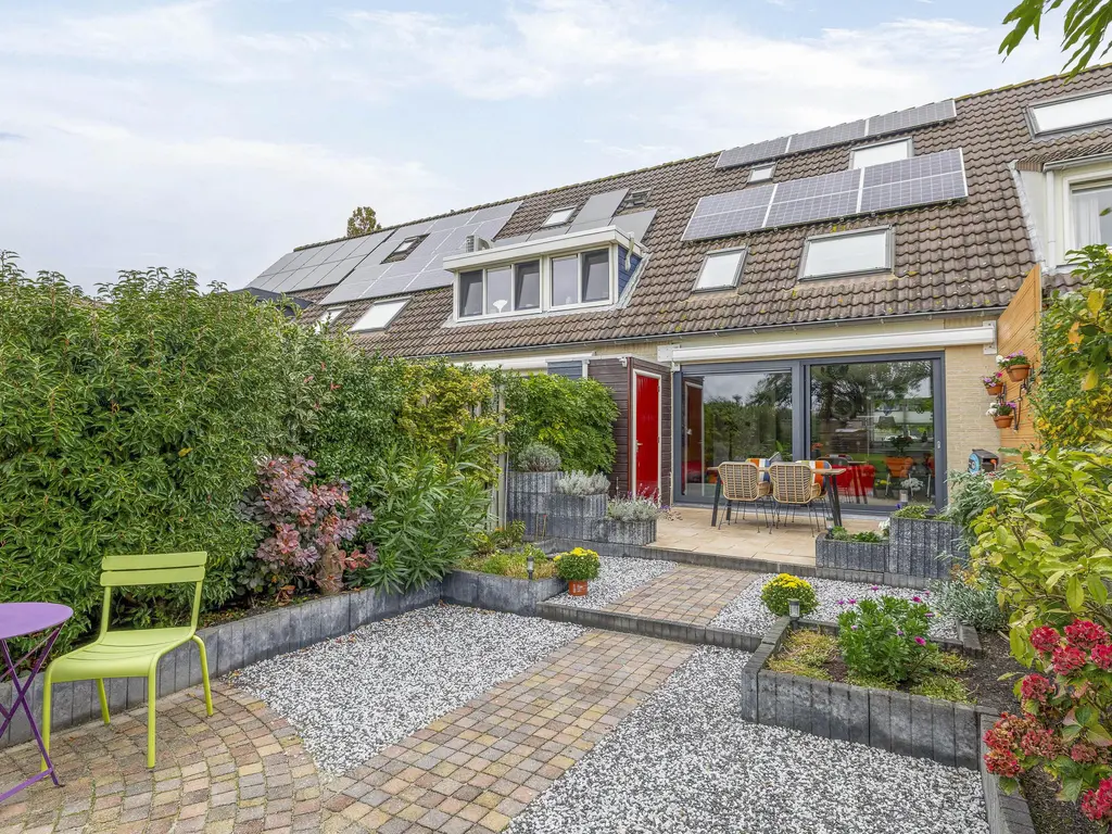 Irenestraat 10, ZWARTEWAAL