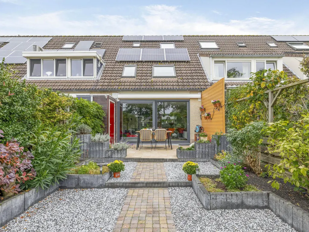 Irenestraat 10, ZWARTEWAAL