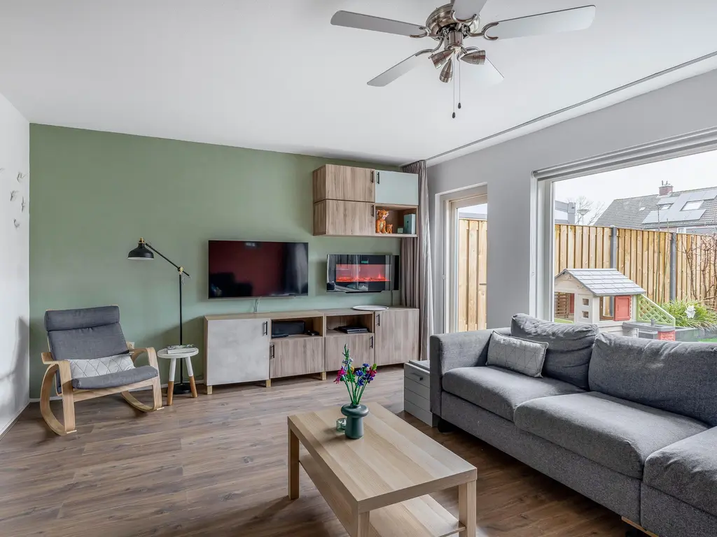 Koolwitje 1, HELLEVOETSLUIS