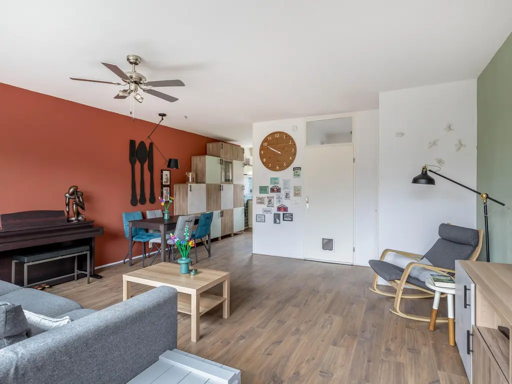 Koolwitje 1, HELLEVOETSLUIS