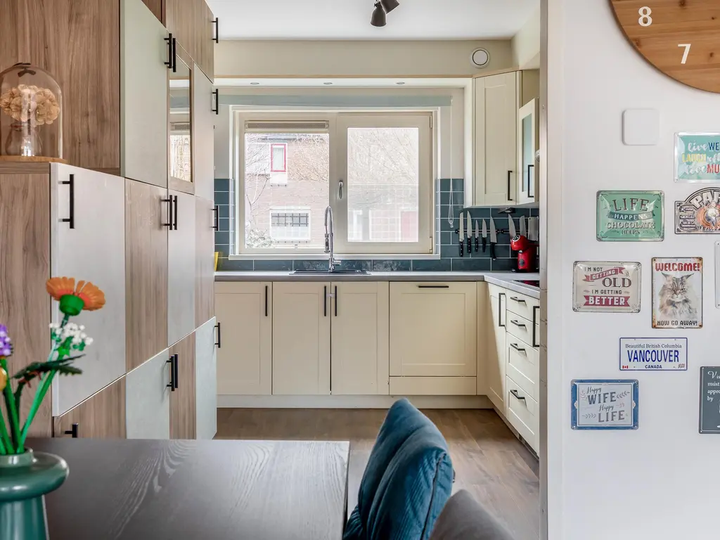 Koolwitje 1, HELLEVOETSLUIS