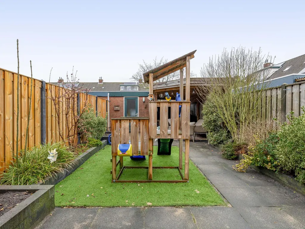 Koolwitje 1, HELLEVOETSLUIS