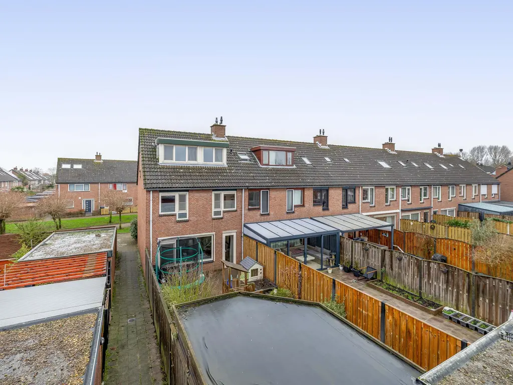 Koolwitje 1, HELLEVOETSLUIS