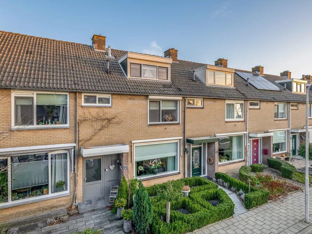 W. Vrijlandtstraat 34, OUD-BEIJERLAND