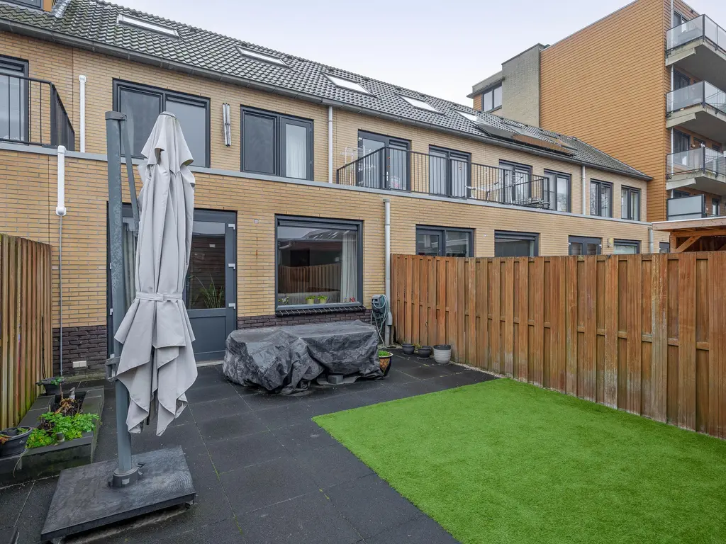 Avenue Carré 62, BARENDRECHT