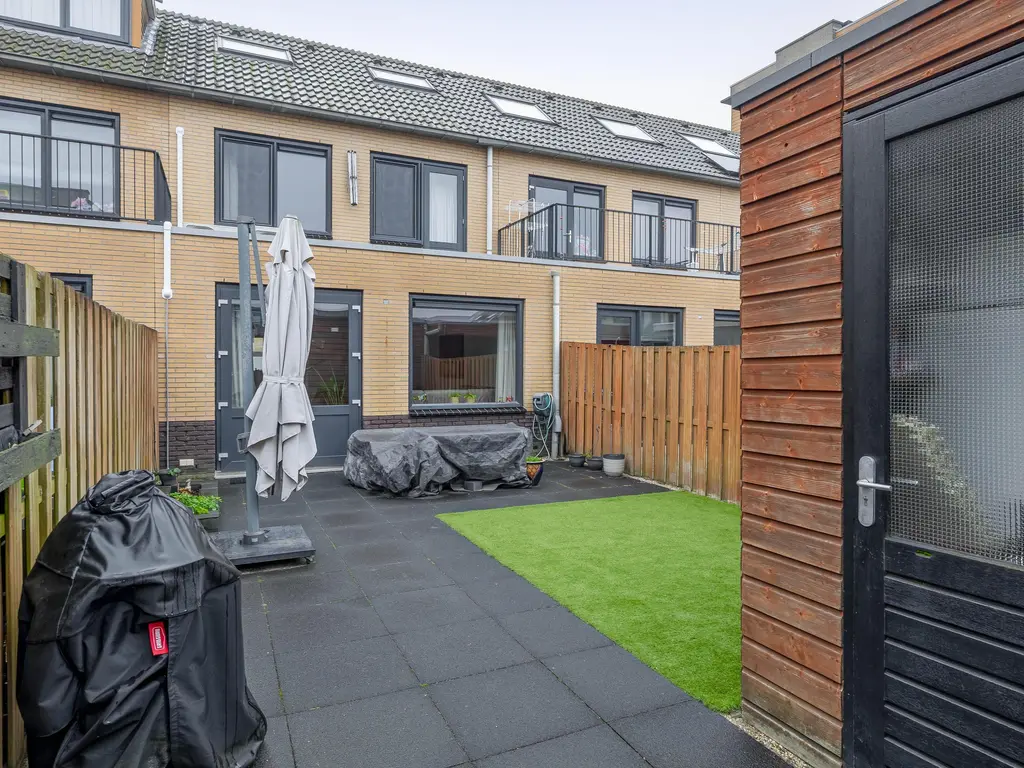 Avenue Carré 62, BARENDRECHT