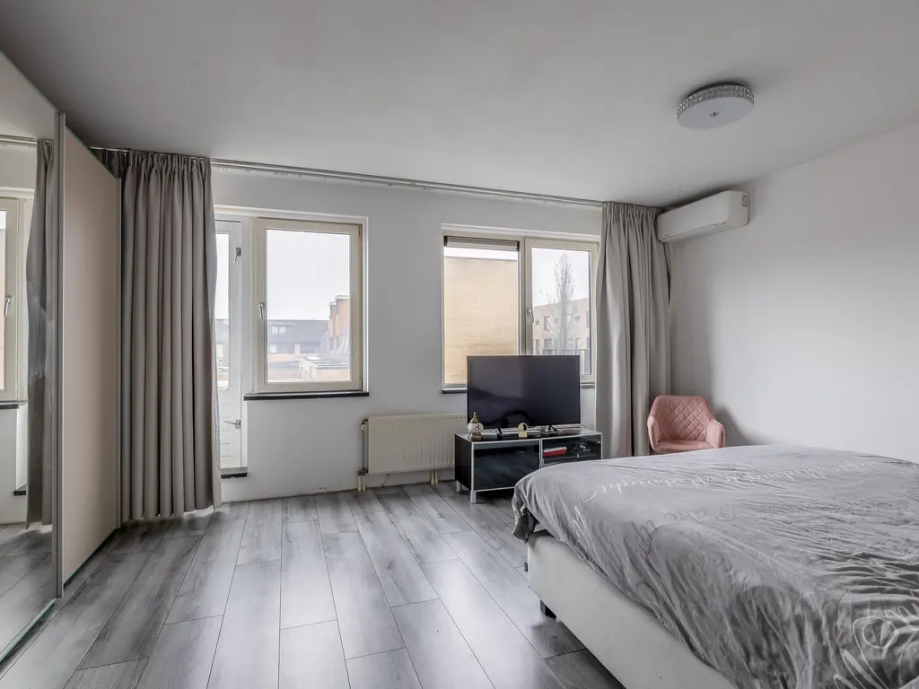 Avenue Carré 62, BARENDRECHT