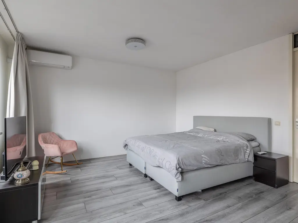 Avenue Carré 62, BARENDRECHT