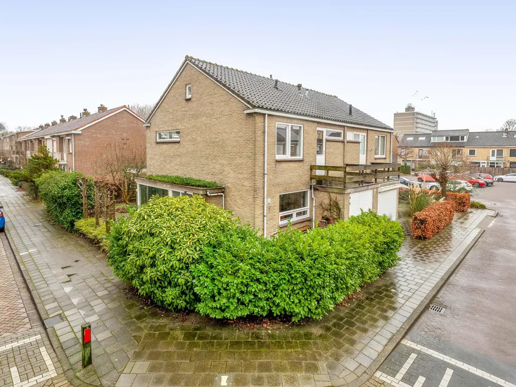 Alexander Verhuellstraat 33, BRIELLE