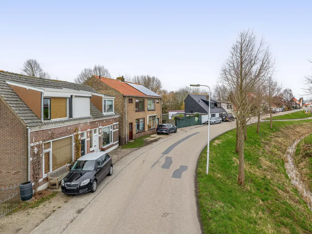 Achthuizensedijk 52, ACHTHUIZEN