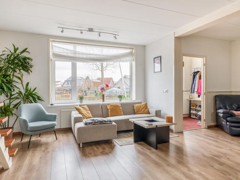 Achthuizensedijk 52, ACHTHUIZEN