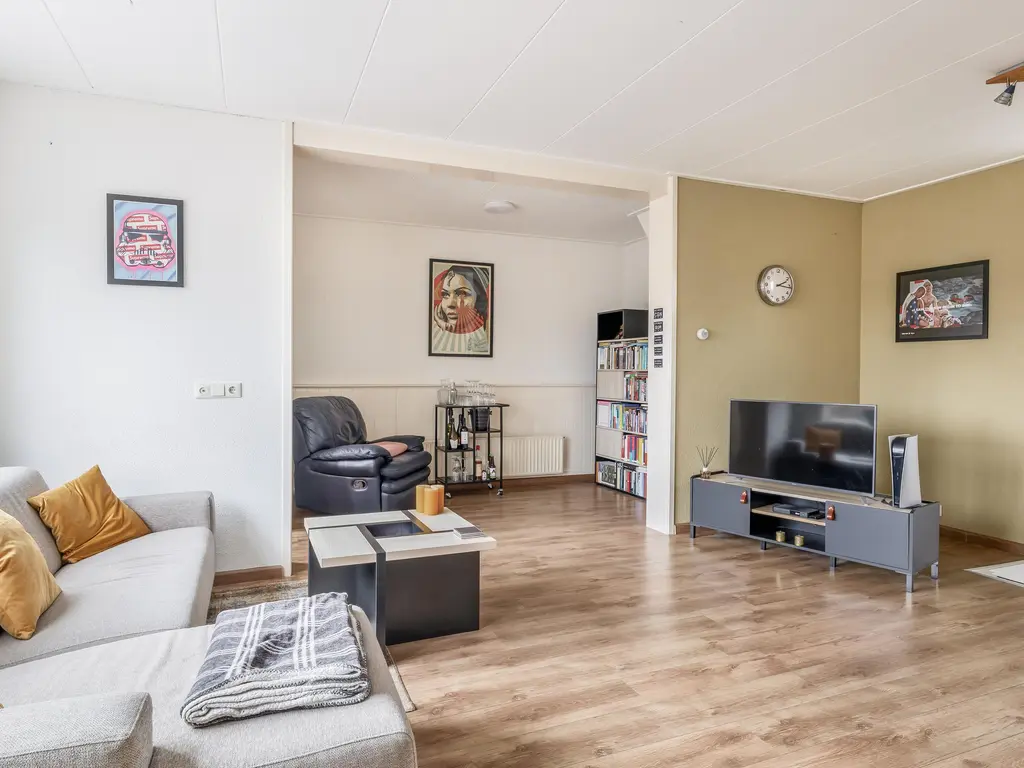 Achthuizensedijk 52, ACHTHUIZEN