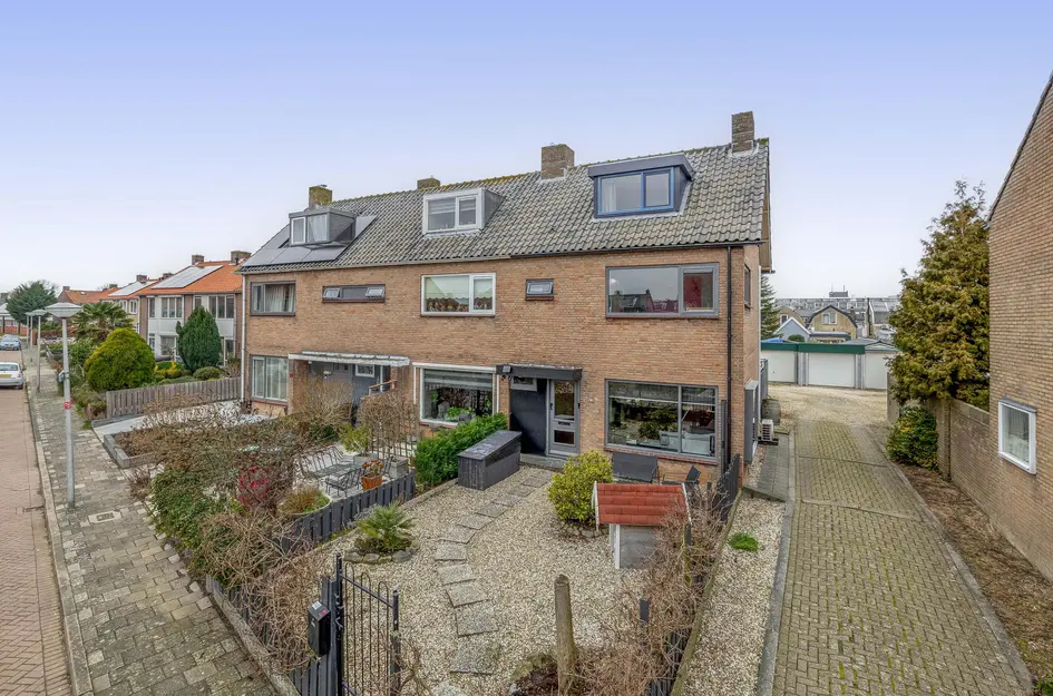 Karel de Stoutestraat 23