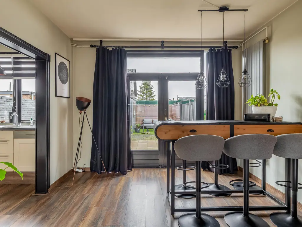 Karel de Stoutestraat 23, HELLEVOETSLUIS