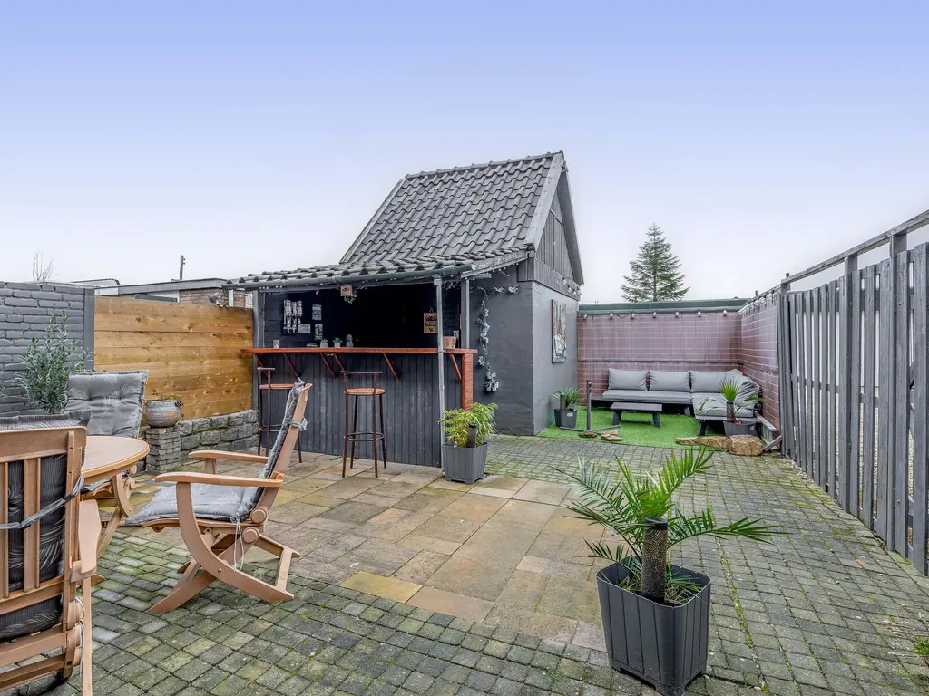 Karel de Stoutestraat 23, HELLEVOETSLUIS