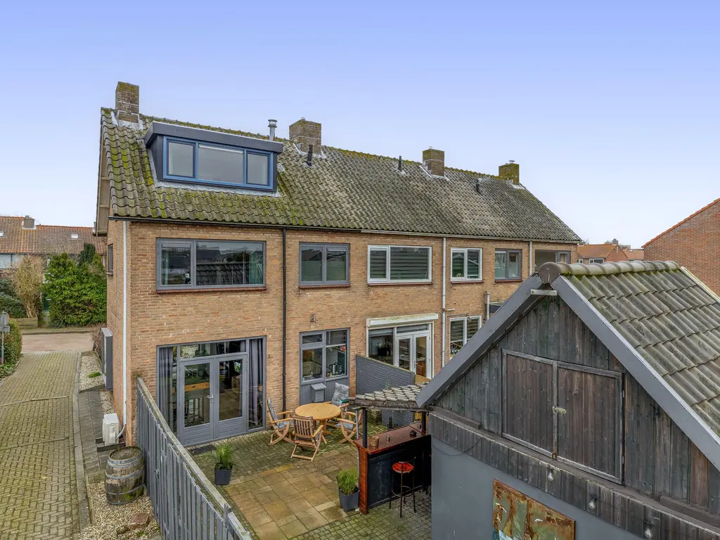 Karel de Stoutestraat 23, HELLEVOETSLUIS