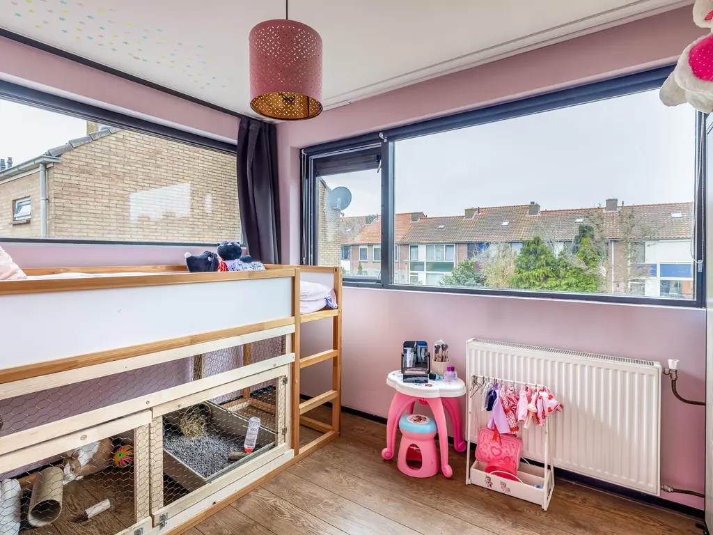 Karel de Stoutestraat 23, HELLEVOETSLUIS