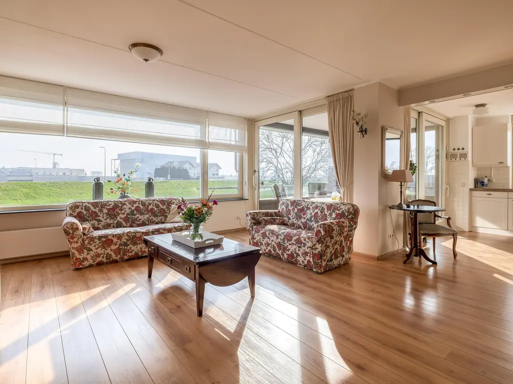 Van Kinsbergenstraat 1H, CAPELLE AAN DEN IJSSEL