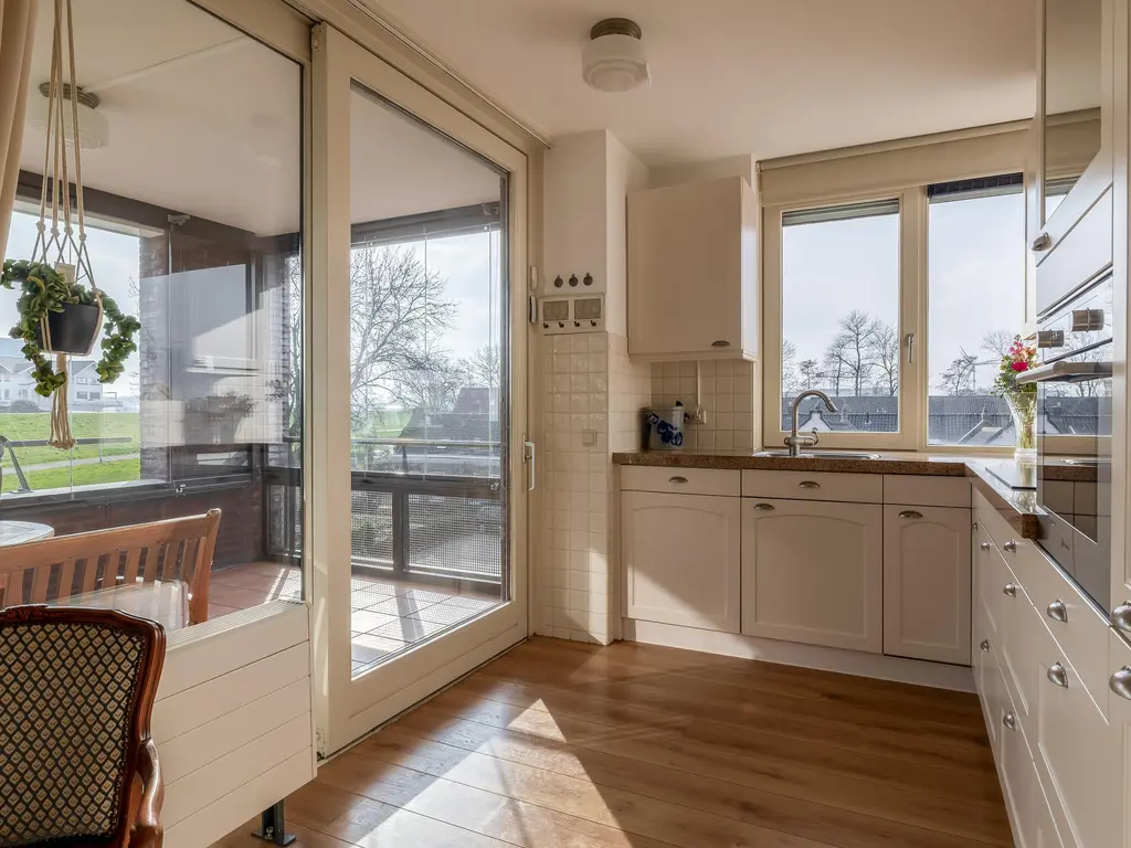 Van Kinsbergenstraat 1H, CAPELLE AAN DEN IJSSEL