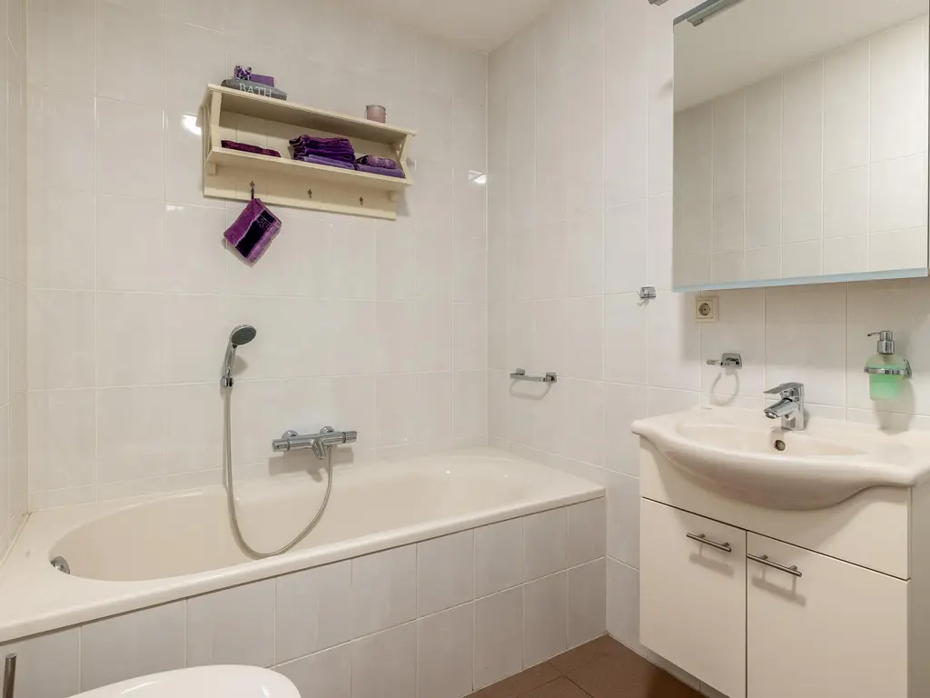 Van Kinsbergenstraat 1H, CAPELLE AAN DEN IJSSEL