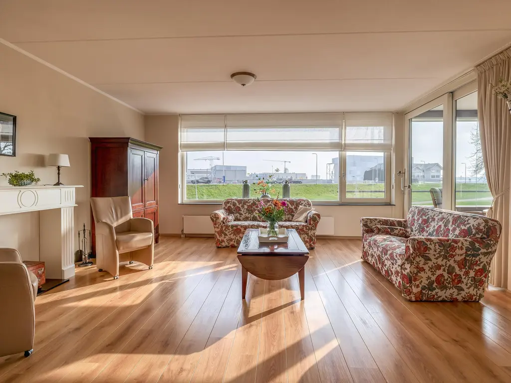 Van Kinsbergenstraat 1H, CAPELLE AAN DEN IJSSEL