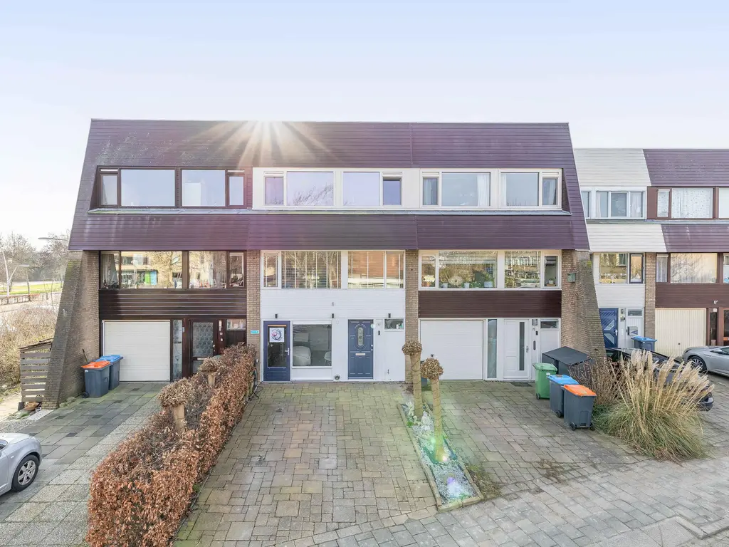 Burg A P vd Blinkln 72, VIERPOLDERS