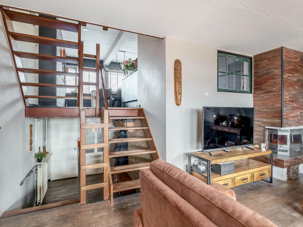 Burg A P vd Blinkln 72, VIERPOLDERS