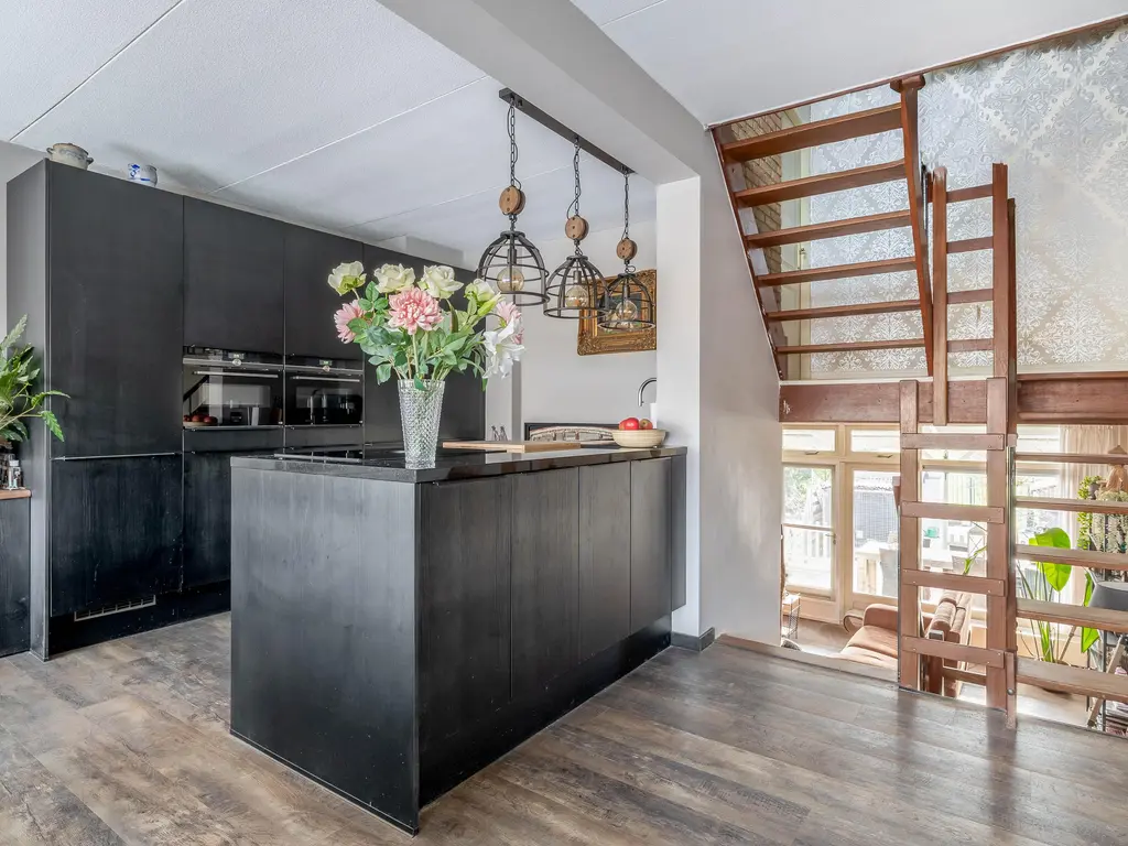 Burg A P vd Blinkln 72, VIERPOLDERS